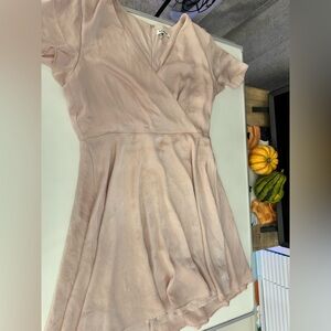 Express light pink dress